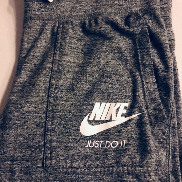 Nike Warm Up Pants - Picture 4 of 4
